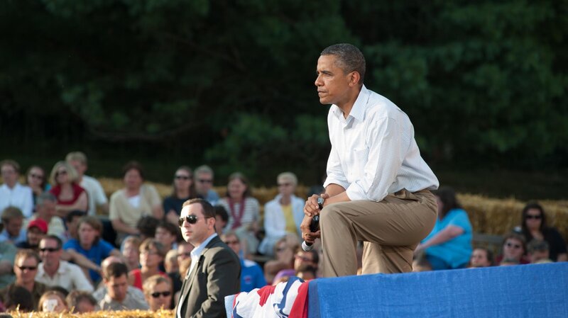 Barack Obama Speaking — Blue, Outdoor