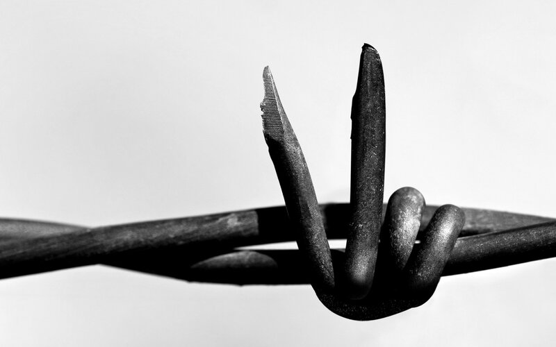 Barbed wire with sharp points