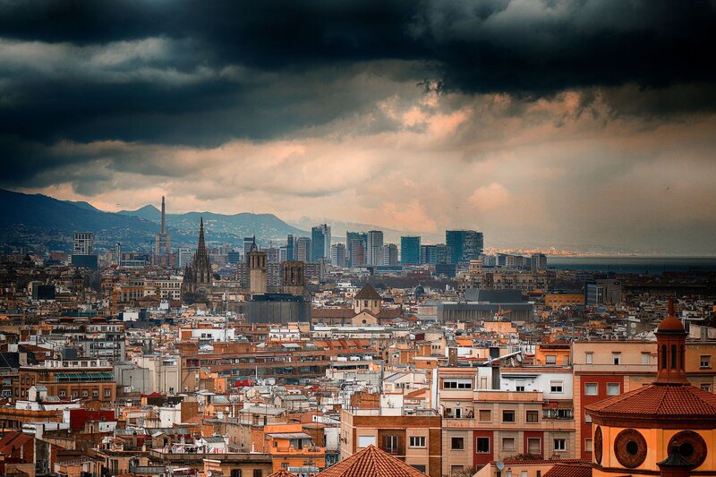 Barcelona Cityscape — Gray