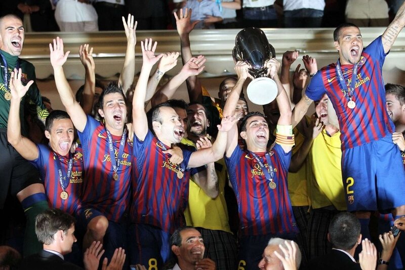 Barcelona players celebrate trophy win