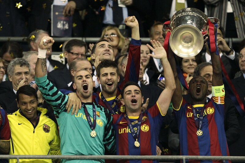 Barcelona players celebrate trophy win