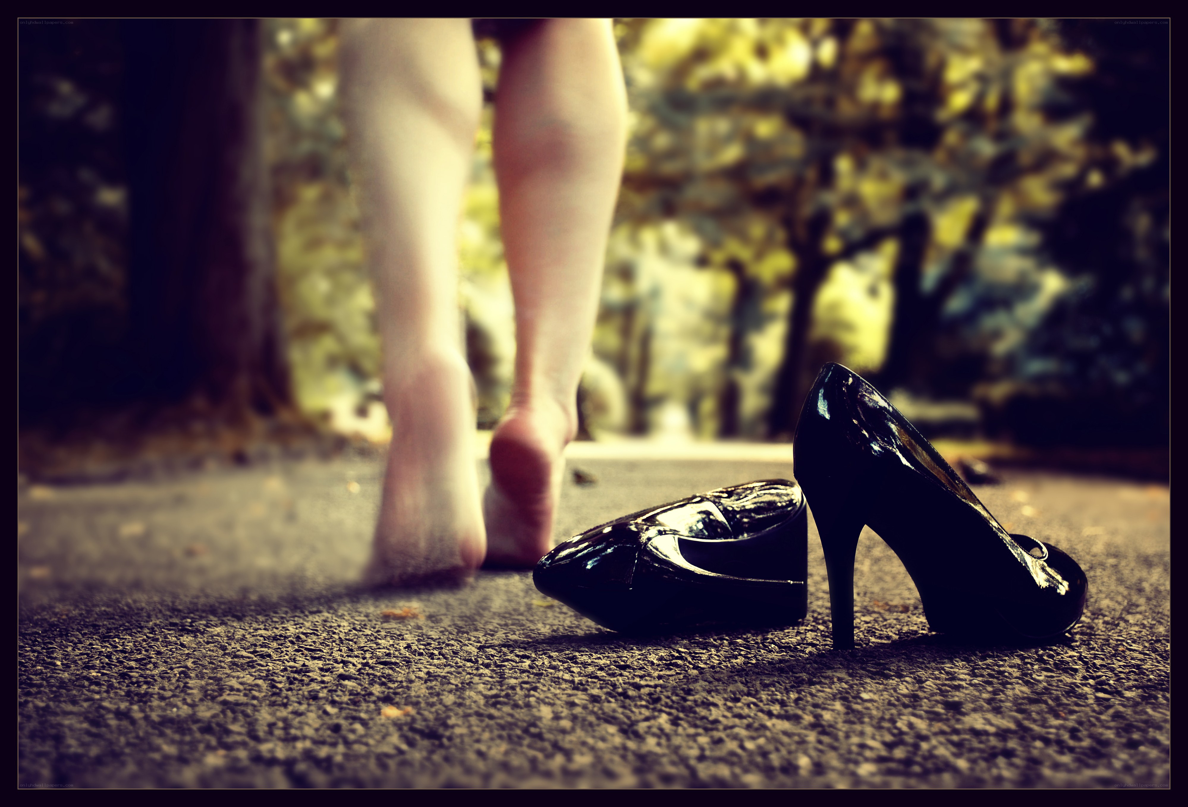 Bare feet and high heels