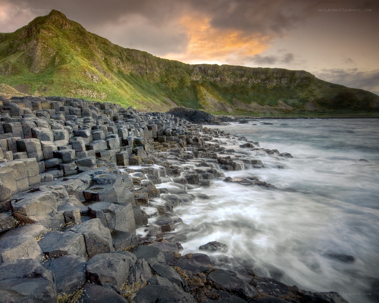 Basalt columns at Giant's Causeway