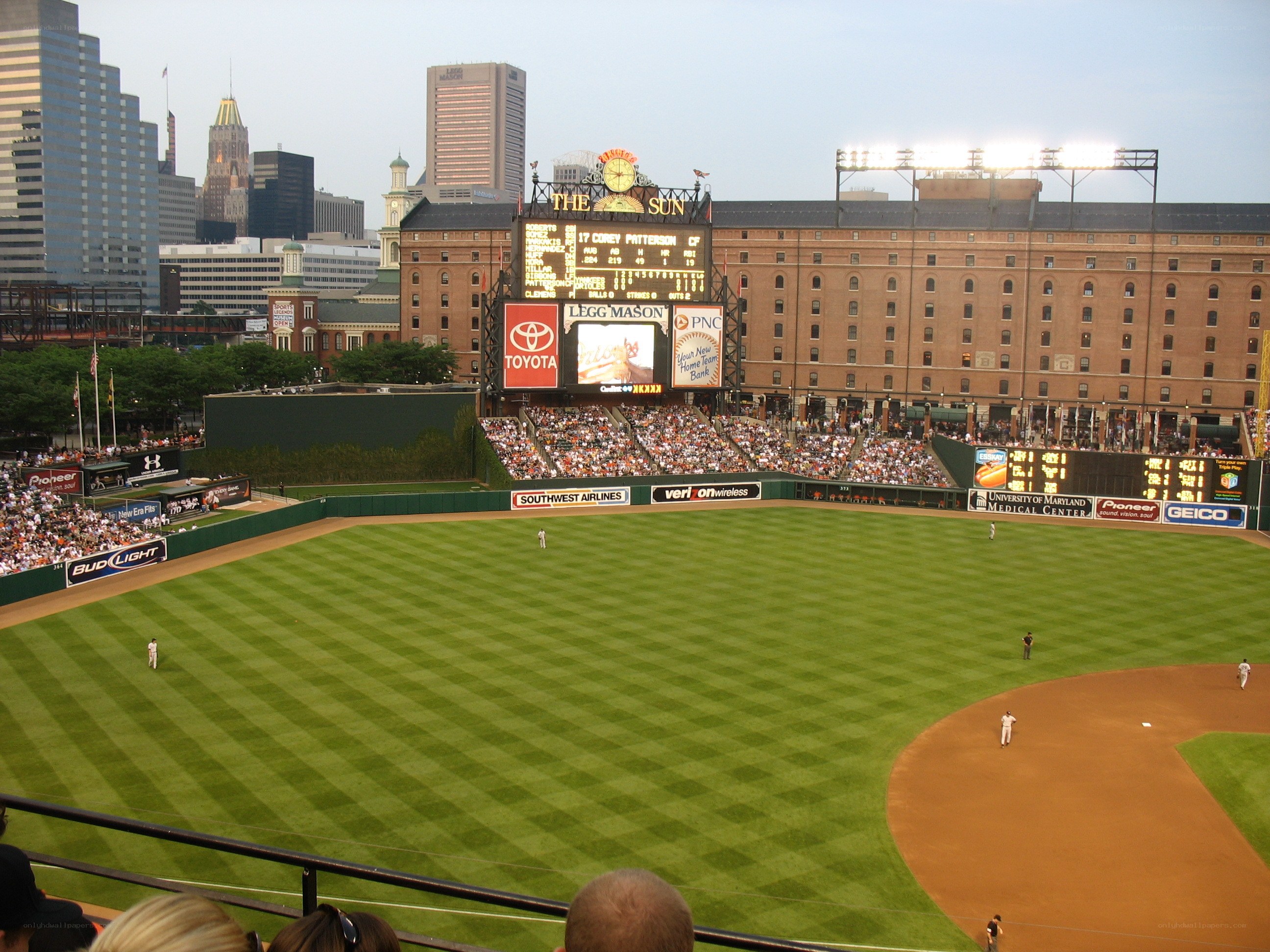 baseball game at camden yards