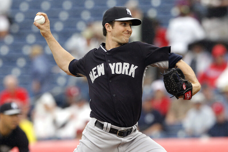 Baseball Pitcher Throwing — Black