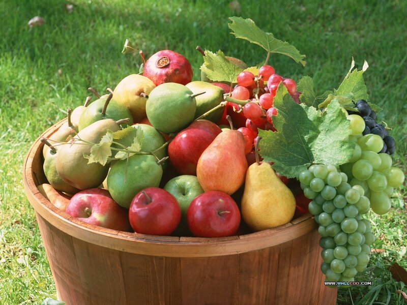 basket of fresh fruit