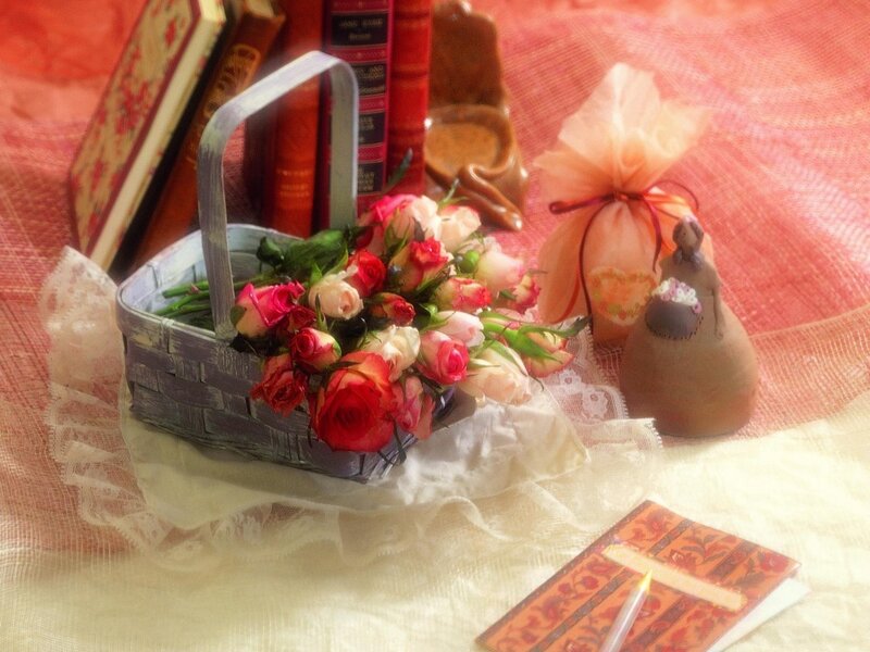 Basket of Roses — Red, Romantic