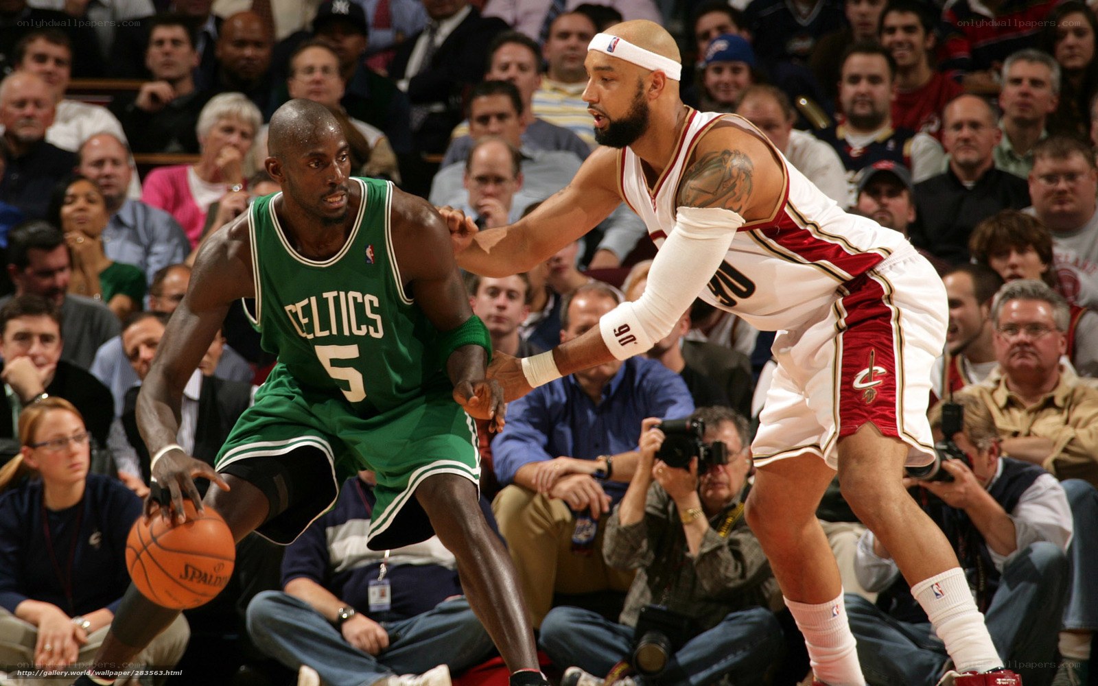basketball game between Celtics and Cavaliers