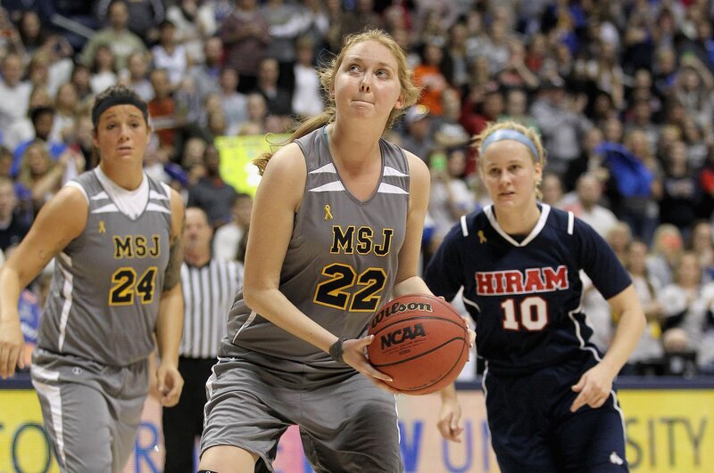 Basketball Player Dribbling — Gray