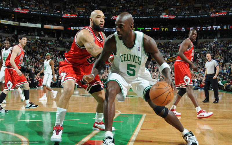 Basketball Player Dribbling — Green