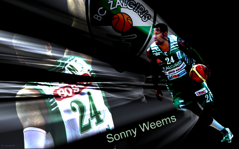 Basketball Player in Action — Black, Dynamic