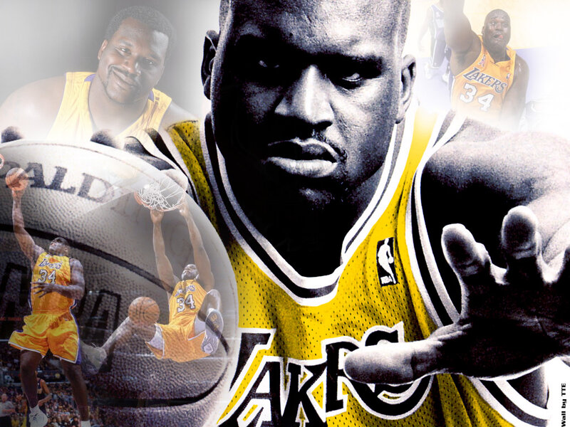 Basketball Player in Uniform — Yellow