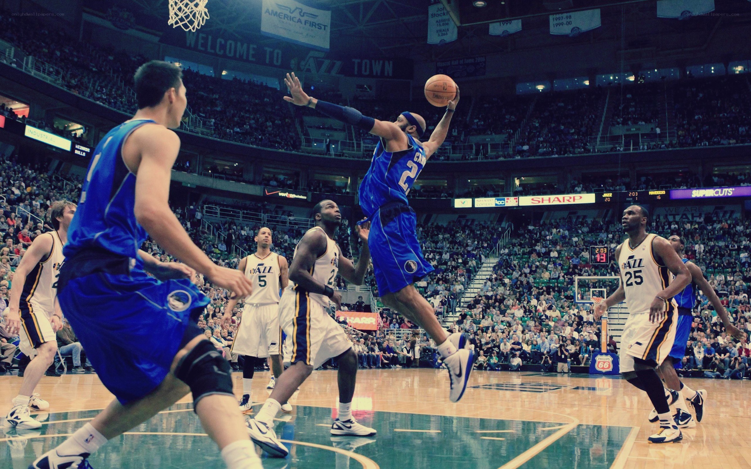 basketball player shooting