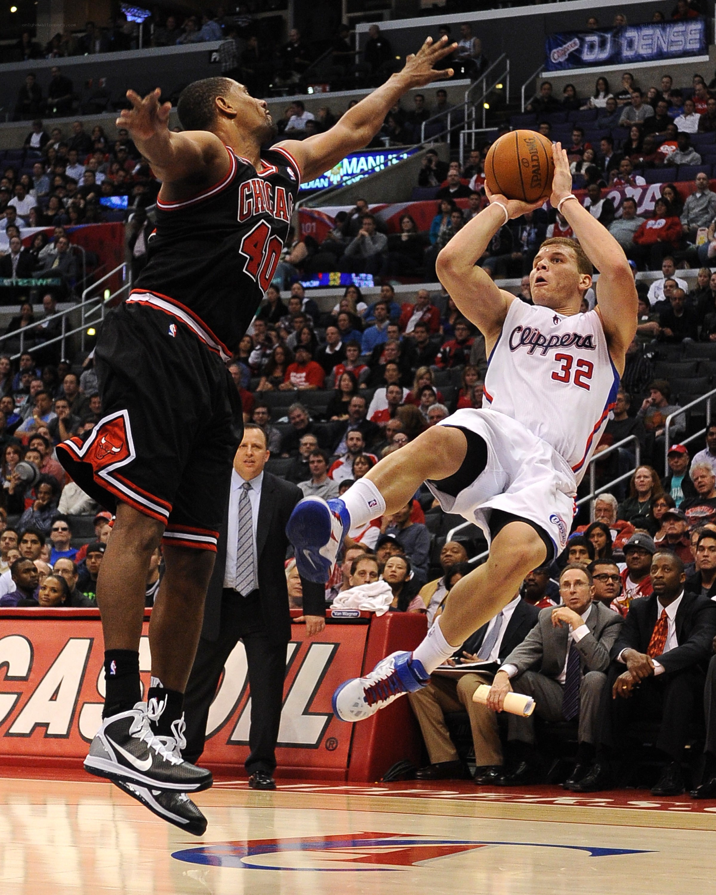 Basketball player shooting