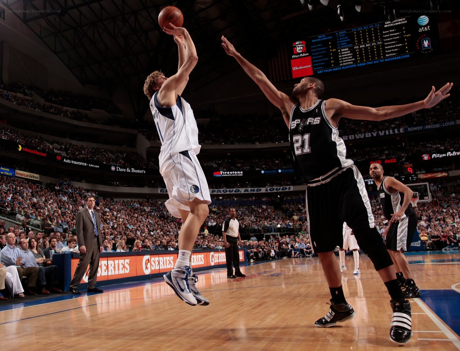 Basketball player shooting jump shot