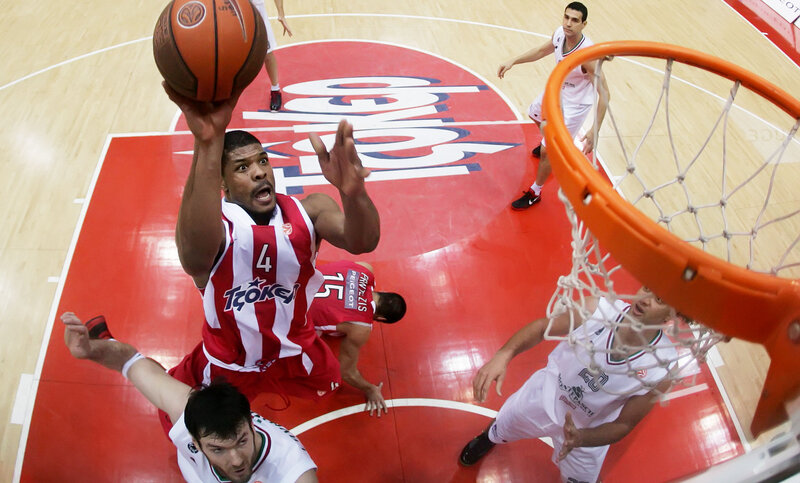Basketball Player Shooting — Red