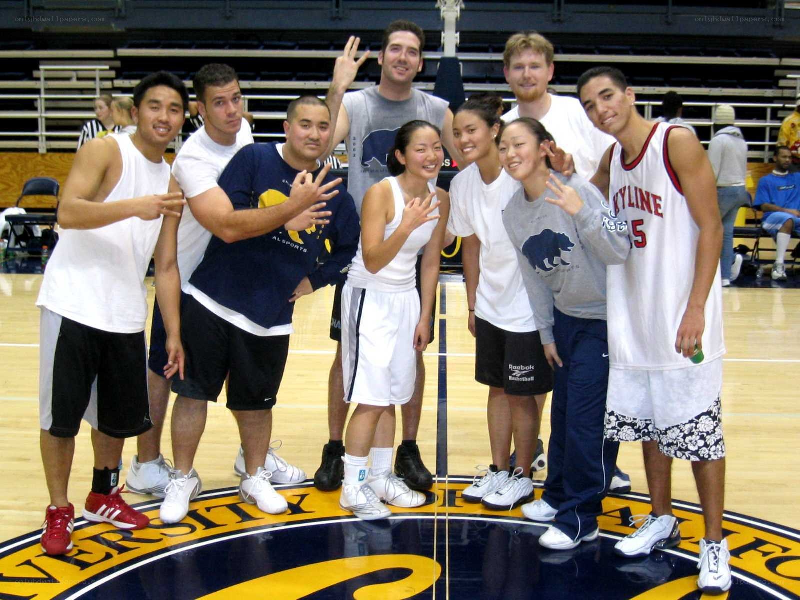 basketball team group photo