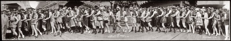 Bathing Girl Parade in Balboa