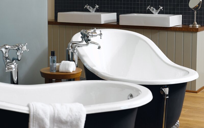 Bathroom with two bathtubs