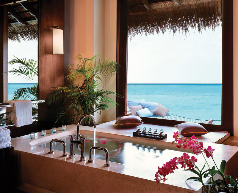 Bathtub with Ocean View — Blue