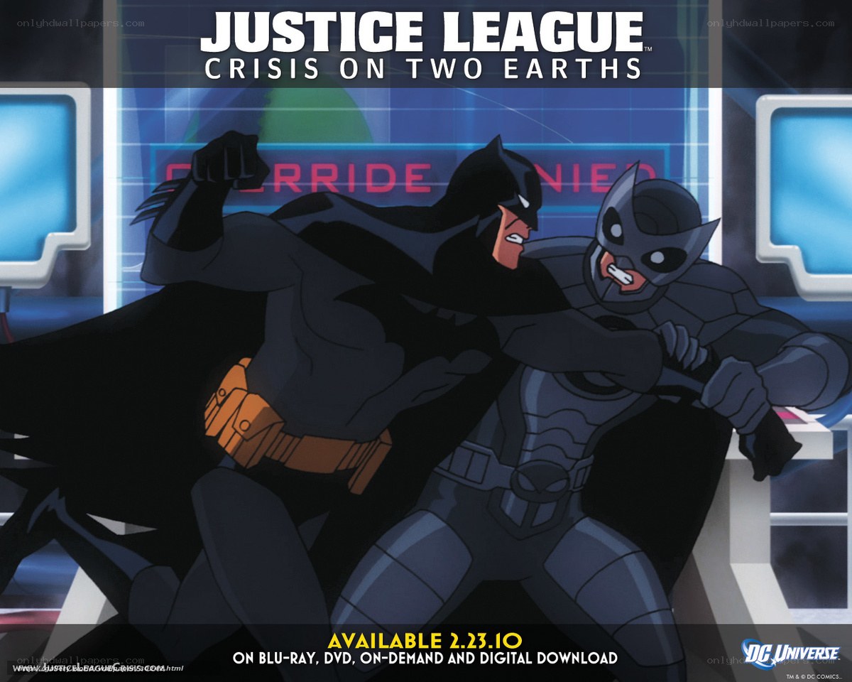 Batman fighting in Justice League