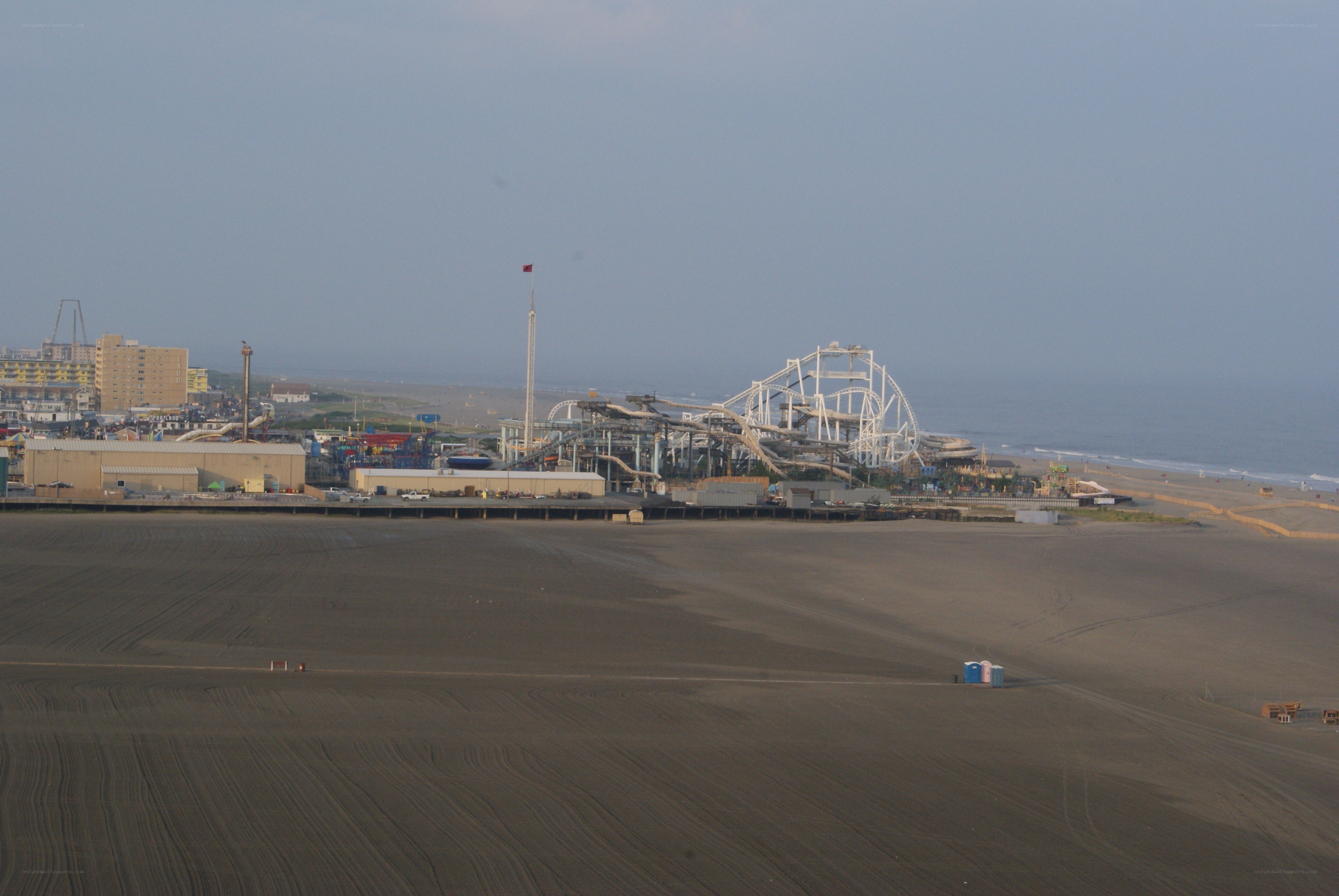 beach amusement park view