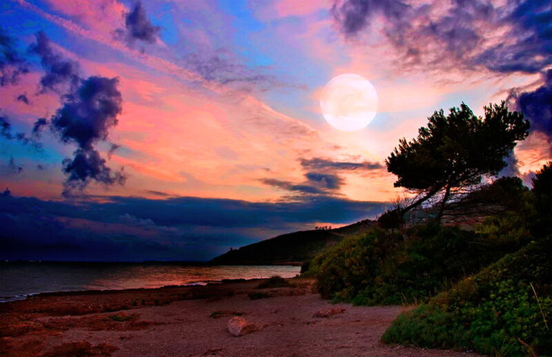 Beach at Twilight — Purple, Dramatic