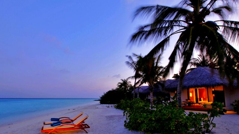 Beach Bungalow at Dusk — Blue