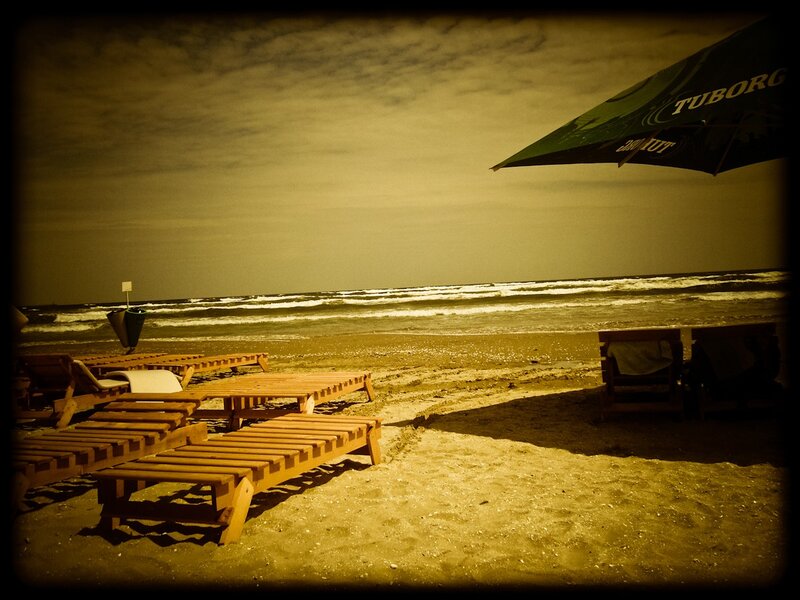 Beach Chairs on Sand — Yellow, Calm