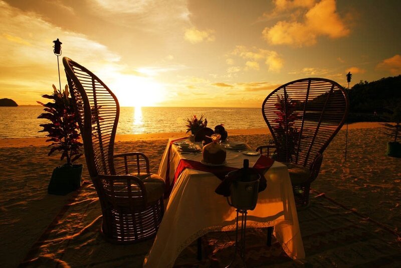 Beach Dinner Setup — Gold