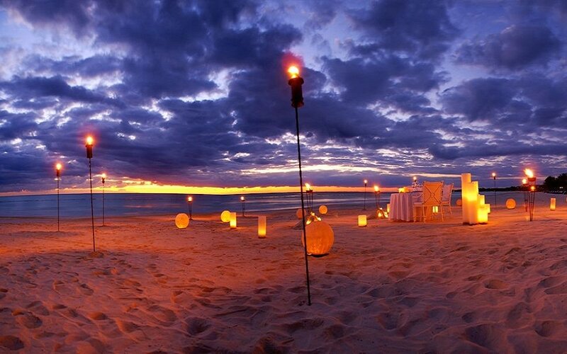 Beach Dinner Setup