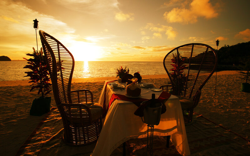 Beach Dinner Table