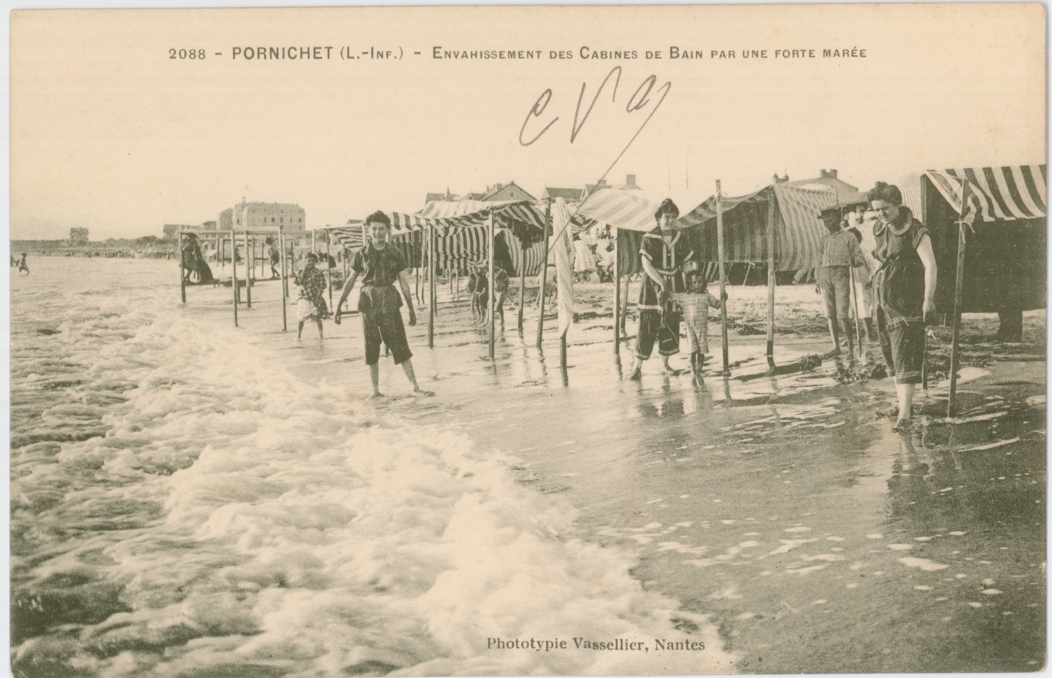 Beach flooding in Pornichet