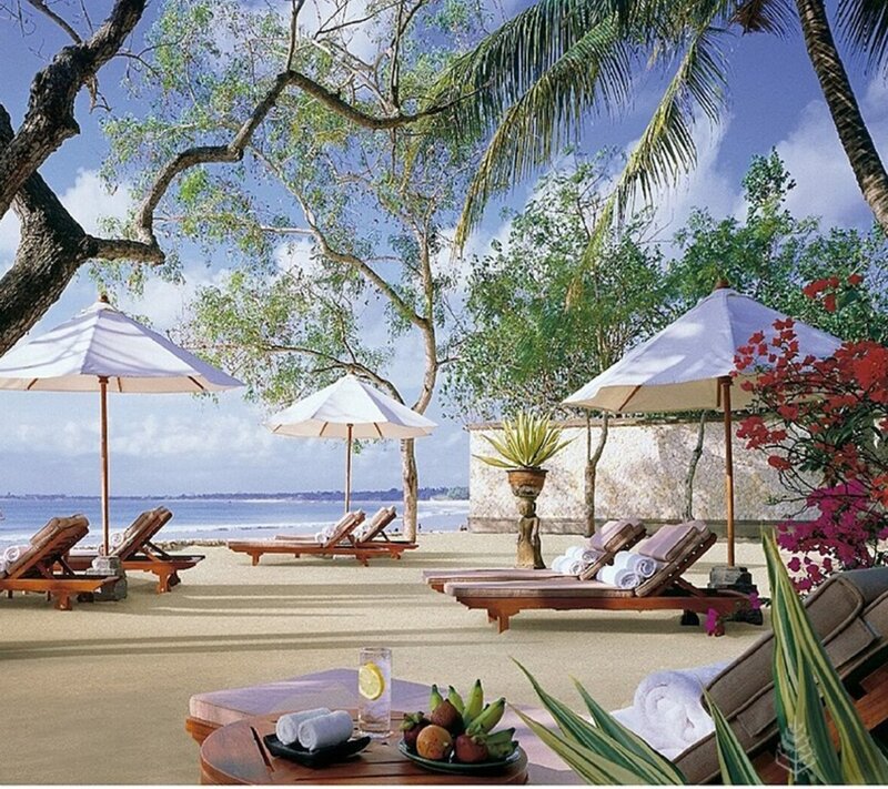 Beach Lounge Chairs — Blue, Relaxed