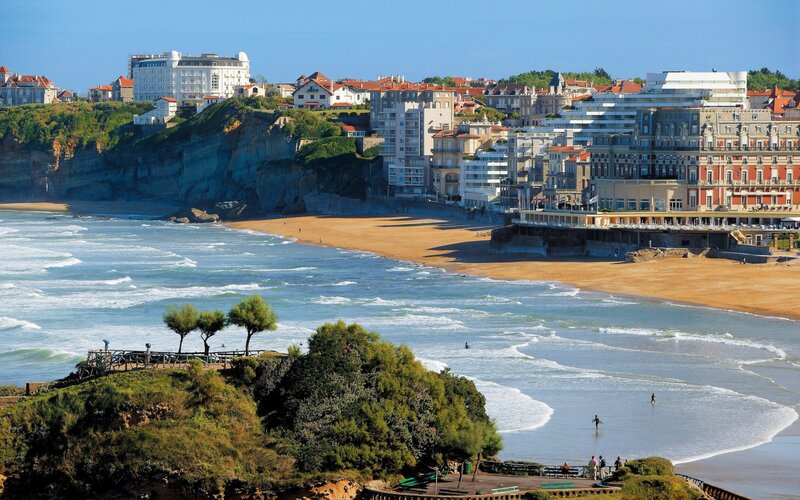 Beach Town with Cliffs — Blue