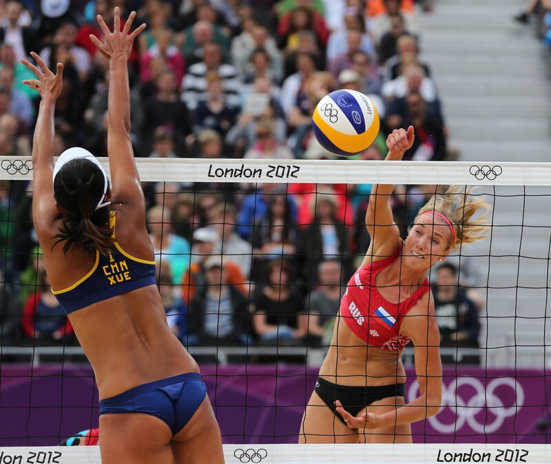 Beach Volleyball Players — Blue, Competitive