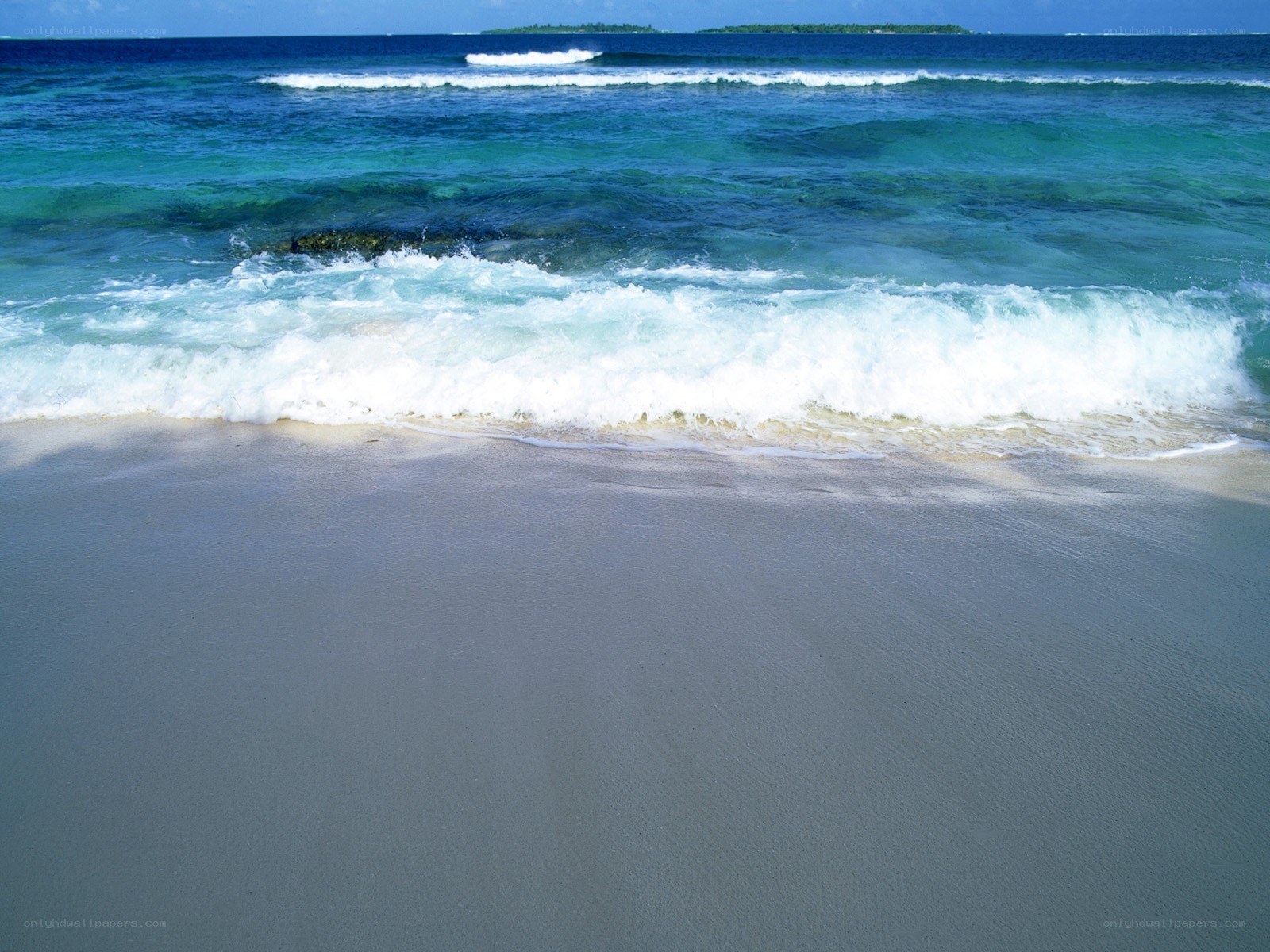 beach waves and turquoise water