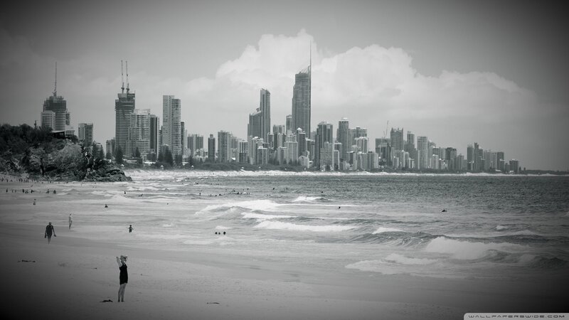 Beach with City Skyline — Black, Serene