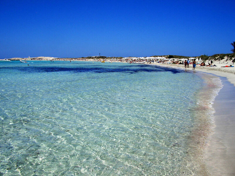 Beach with Clear Water — Blue