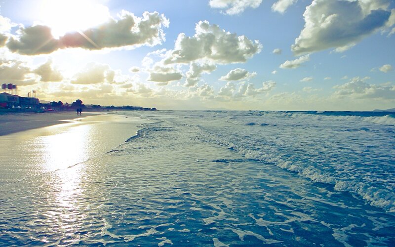 Beach with Gentle Waves — Blue, Serene, Sunrise