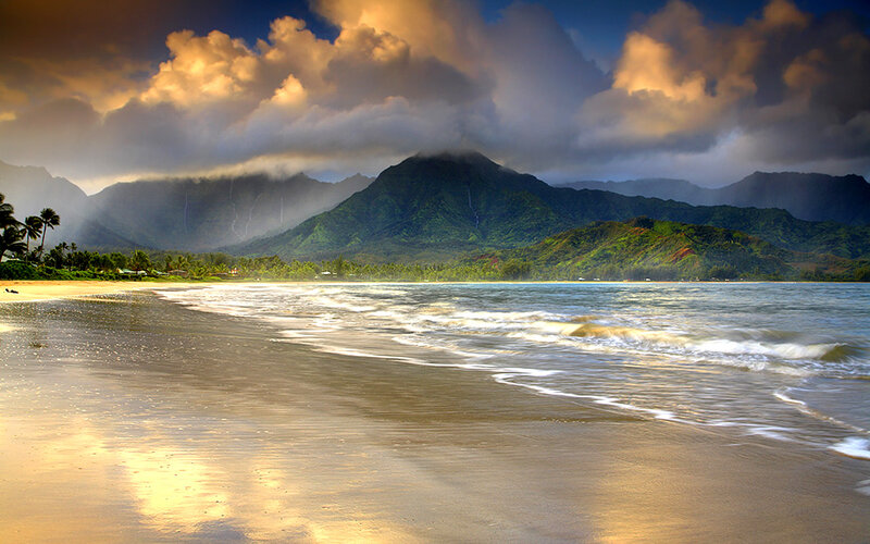 Beach with Ocean Waves — Blue, Dramatic