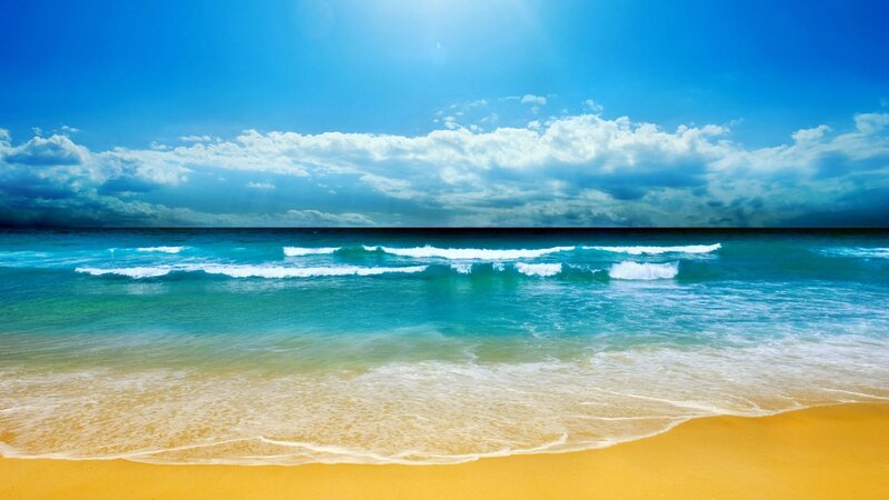 Beach with Ocean Waves — Sky