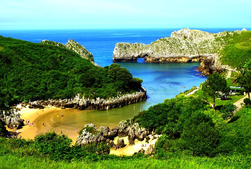 Beach with Rock Arch — Green
