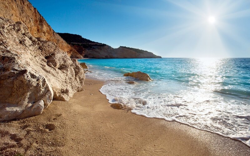 Beach with Turquoise Water — Sand
