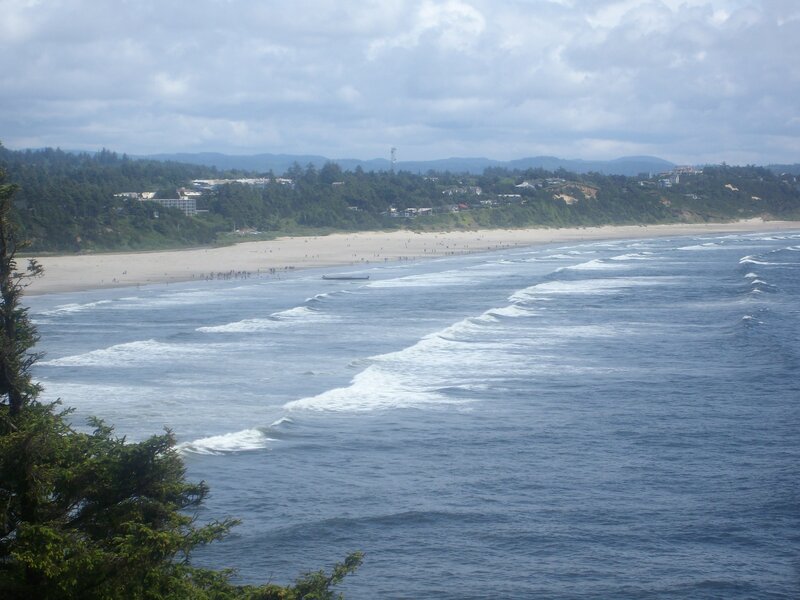 Beach with Waves and Houses — Blue