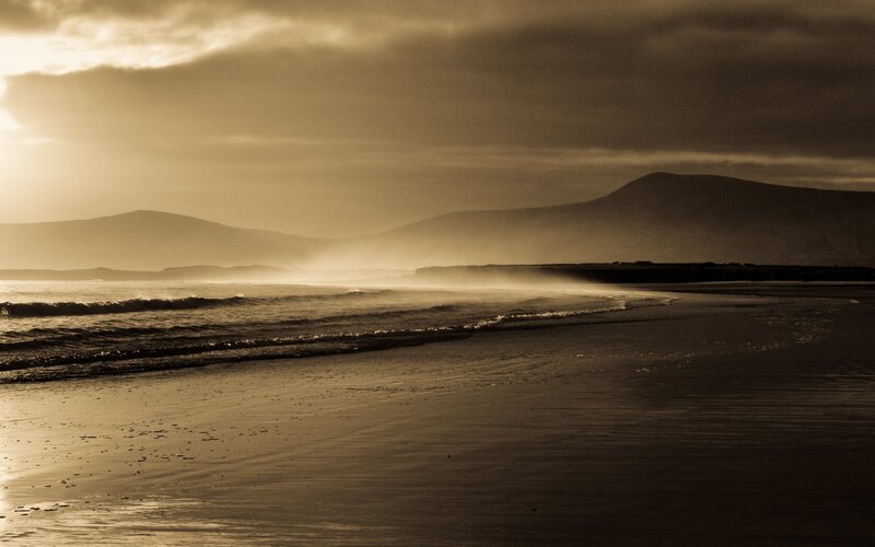 Beach with Waves and Mountains — Brown, Dramatic