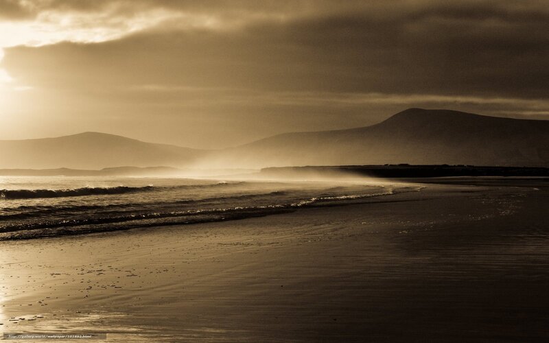 Beach with Waves and Mountains — Brown