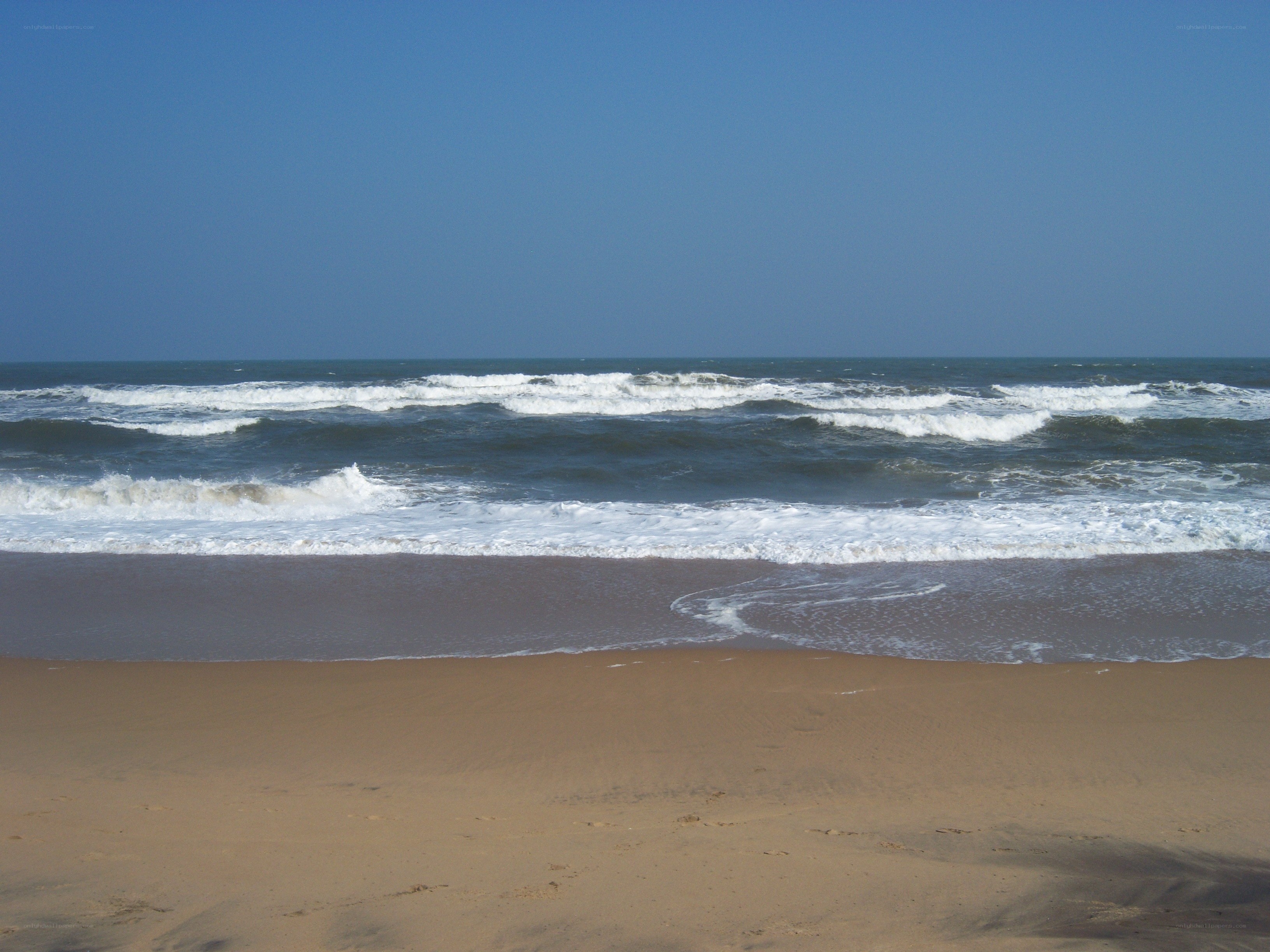 Beach with waves crashing