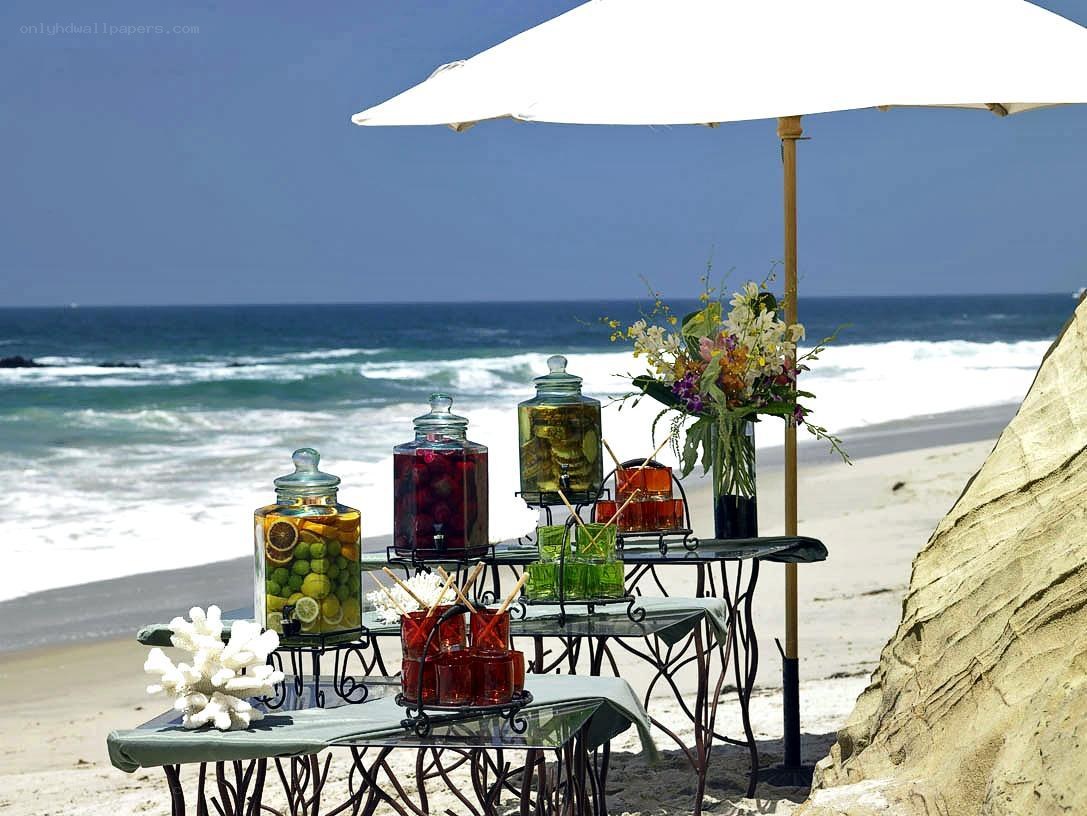 Beachside drink station