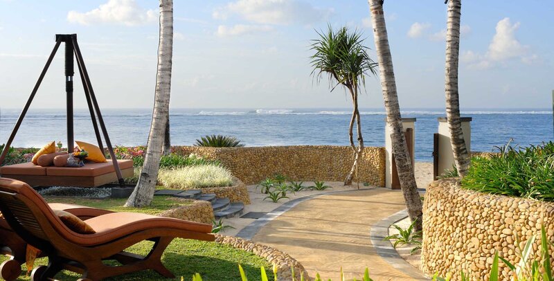 Beachside Lounge Area — Blue